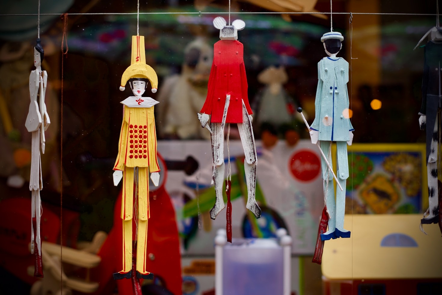 Witty Escapades of a Puppet Adventurer
